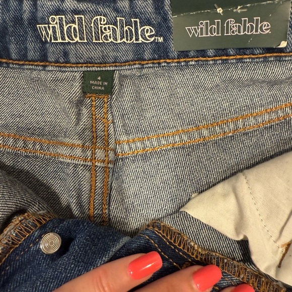 Wild Fable High Rise Distressed Frayed Denim Shorts - Picture 2 of 6